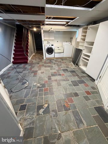230 N DIAMOND ST, Clifton Heights, PA 19018