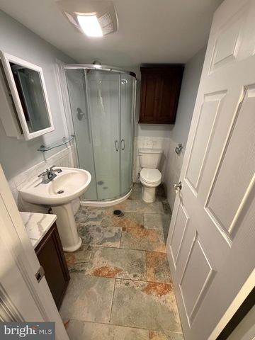 230 N DIAMOND ST, Clifton Heights, PA 19018