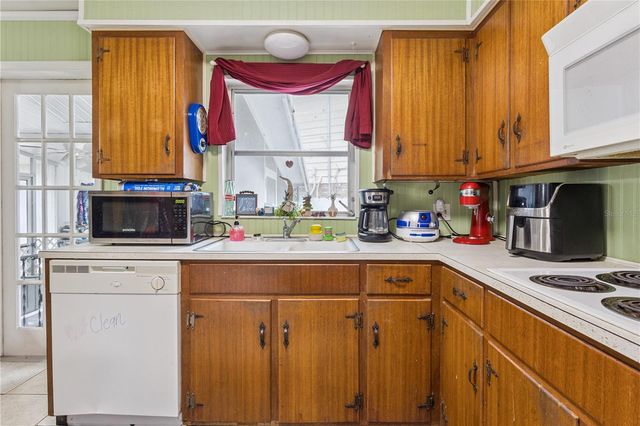 1400 SPARTAN AVENUE, Leesburg, FL 34748