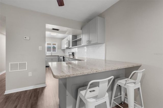 4550 OVERLOOK DRIVE NE 258, St Petersburg, FL 33703