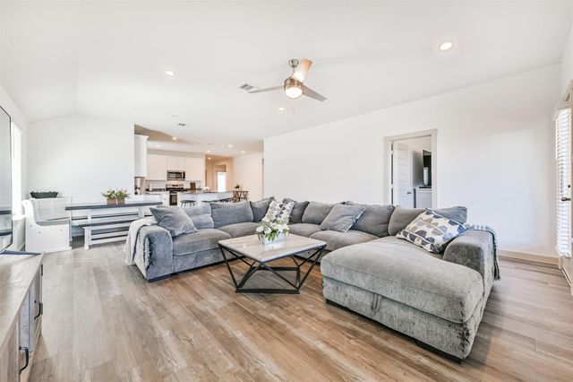 1702 Perch Street, Alvin, TX 77511