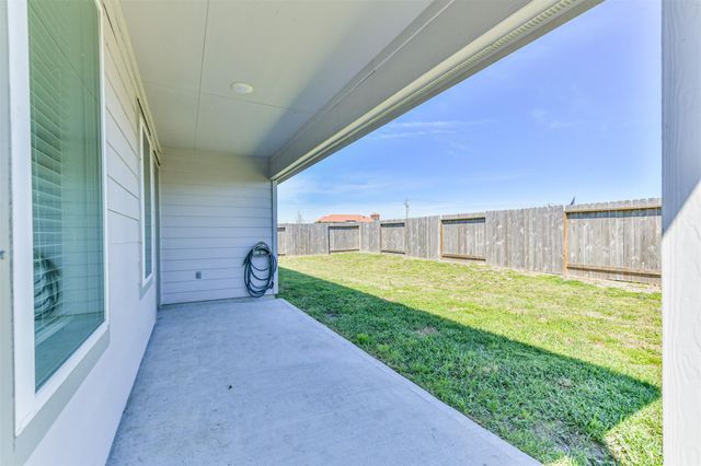 1702 Perch Street, Alvin, TX 77511