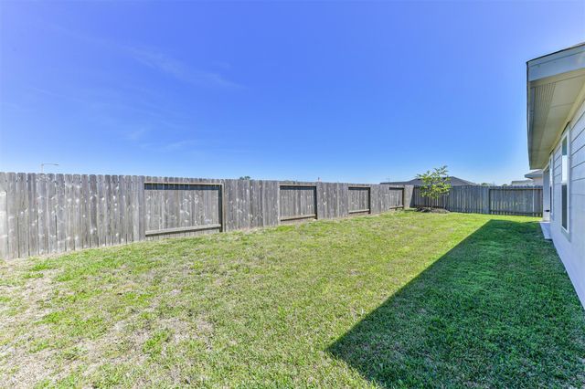 1702 Perch Street, Alvin, TX 77511
