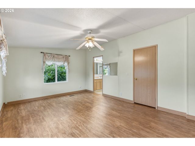 116 BLUE HERON Dr, Longview, WA 98632