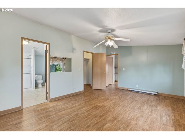 116 BLUE HERON Dr, Longview, WA 98632