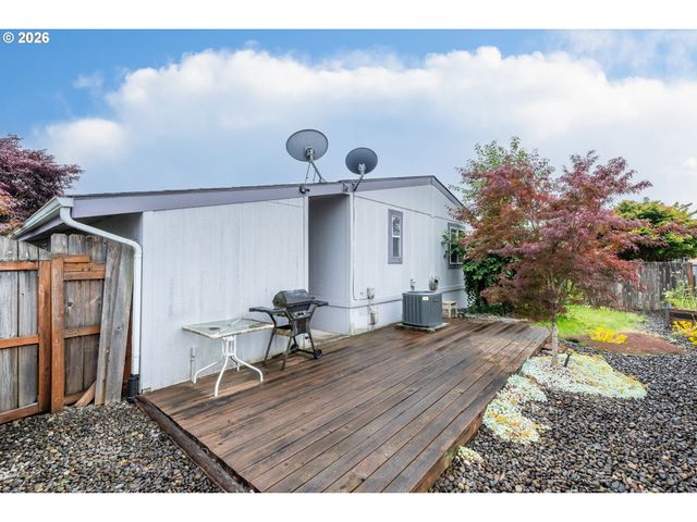 116 BLUE HERON Dr, Longview, WA 98632