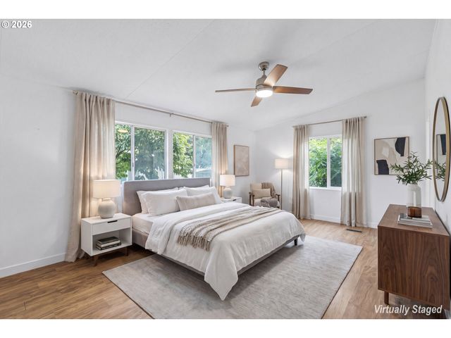 116 BLUE HERON Dr, Longview, WA 98632