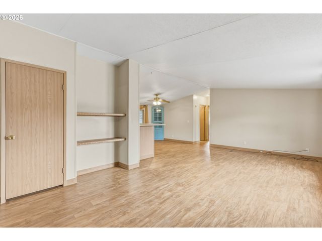 116 BLUE HERON Dr, Longview, WA 98632