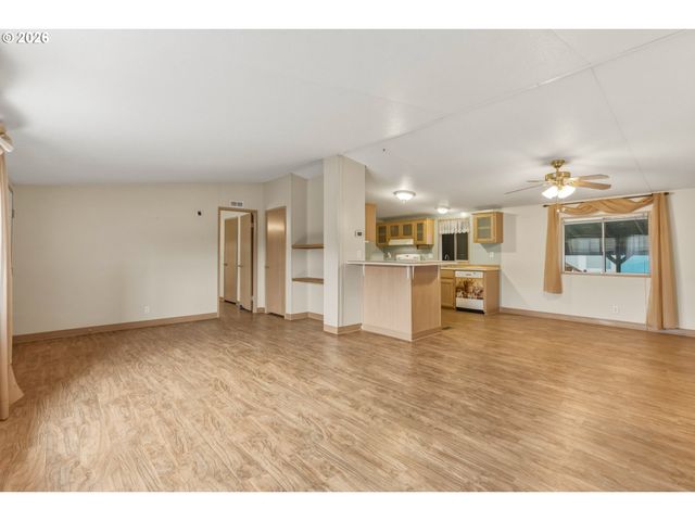 116 BLUE HERON Dr, Longview, WA 98632