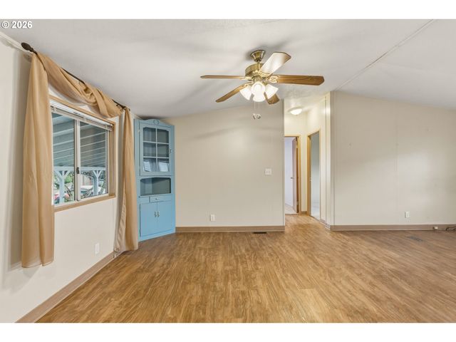116 BLUE HERON Dr, Longview, WA 98632