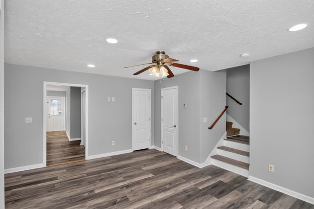 2034 George Buchanan Dr, La Vergne, TN 37086