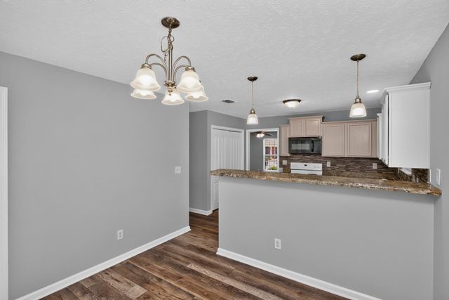 2034 George Buchanan Dr, La Vergne, TN 37086