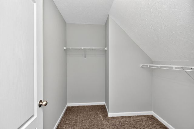 2034 George Buchanan Dr, La Vergne, TN 37086