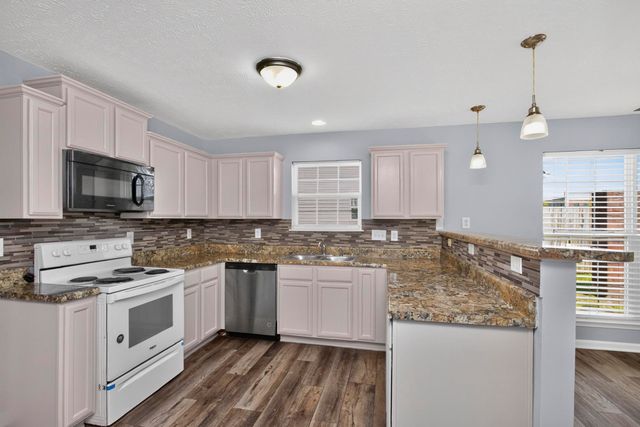 2034 George Buchanan Dr, La Vergne, TN 37086