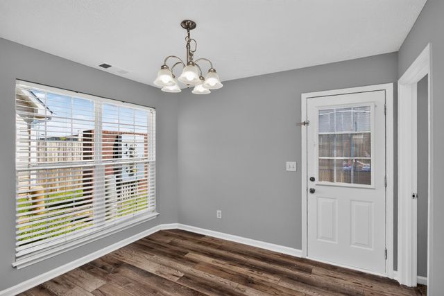 2034 George Buchanan Dr, La Vergne, TN 37086