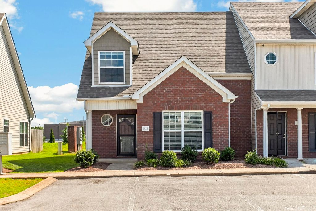 2034 George Buchanan Dr, La Vergne, TN 37086