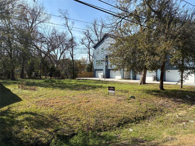 887 Lucky Street, Houston, TX 77088