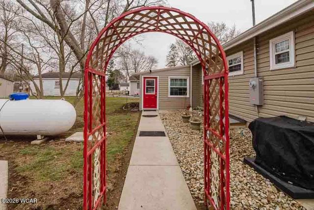 207 Walnut Street, Pandora, OH 45877