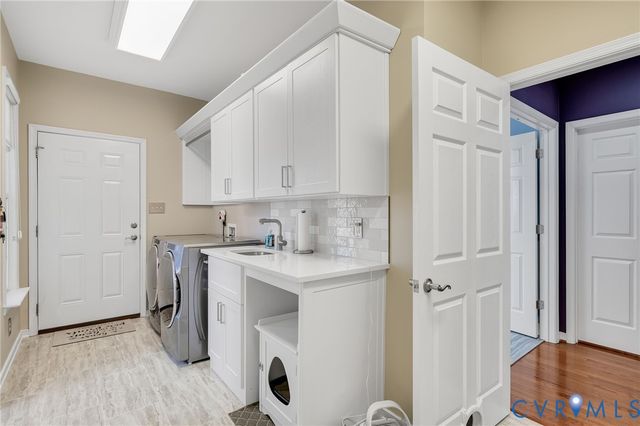 1629 Sara Parke Ct, Manakin Sabot, VA 23103