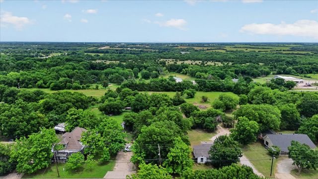 817 S Main Street, Farmersville, TX 75442
