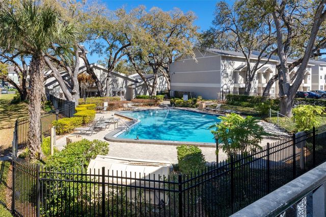 14422 REUTER STRASSE CIRCLE 112, Tampa, FL 33613