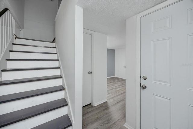 14422 REUTER STRASSE CIRCLE 112, Tampa, FL 33613