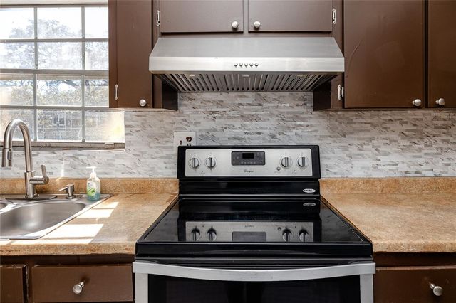 14422 REUTER STRASSE CIRCLE 112, Tampa, FL 33613