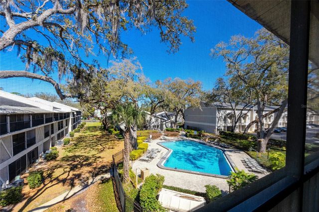 14422 REUTER STRASSE CIRCLE 112, Tampa, FL 33613