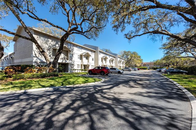 14422 REUTER STRASSE CIRCLE 112, Tampa, FL 33613