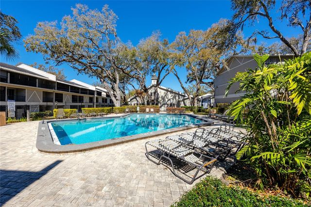 14422 REUTER STRASSE CIRCLE 112, Tampa, FL 33613