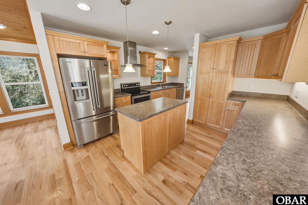 Image 10 of property listing at 83 Gravey Pond Lane Lot #445, Southern Shores, NC 27949