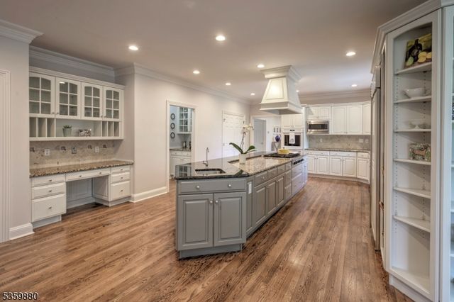 51 Post Kennel Rd, Bernardsville Boro, NJ 07931