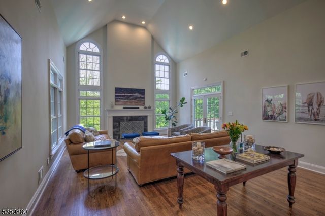 51 Post Kennel Rd, Bernardsville Boro, NJ 07931