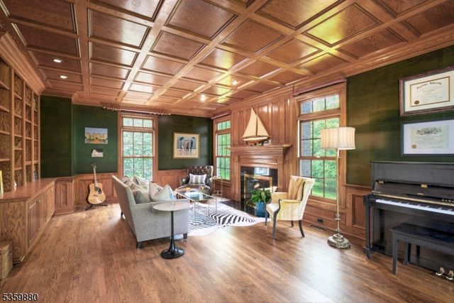 51 Post Kennel Rd, Bernardsville Boro, NJ 07931