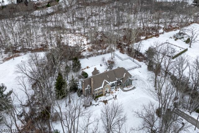 51 Post Kennel Rd, Bernardsville Boro, NJ 07931