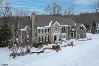 51 Post Kennel Rd, Bernardsville Boro, NJ 07931