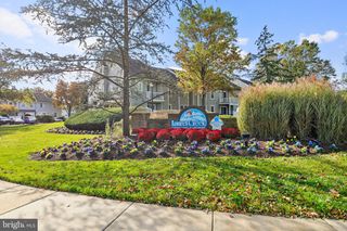 4204-B FENWICK LN, Mount Laurel, NJ 08054