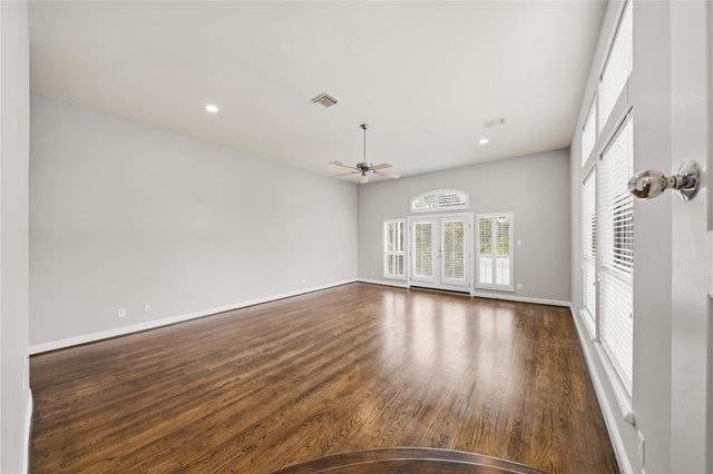 2304 Albans Road B, Houston, TX 77005