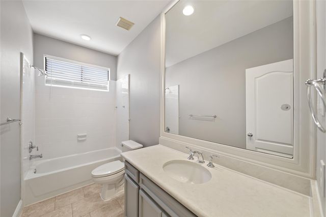 2304 Albans Road B, Houston, TX 77005