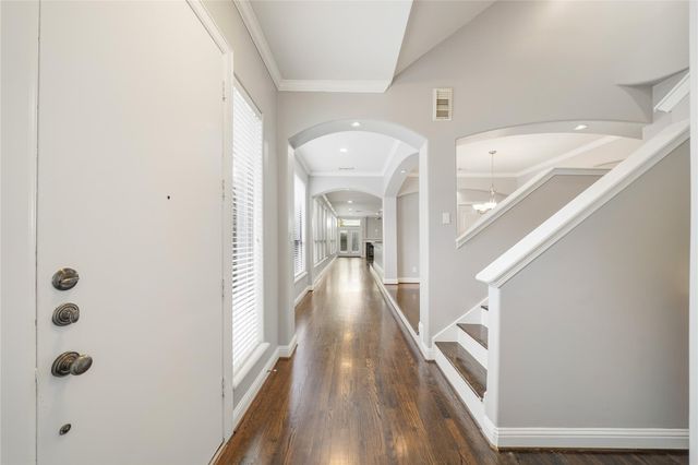 2304 Albans Road B, Houston, TX 77005