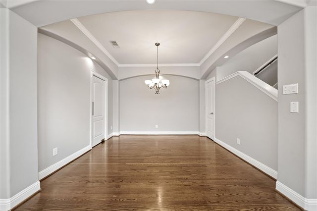 2304 Albans Road B, Houston, TX 77005