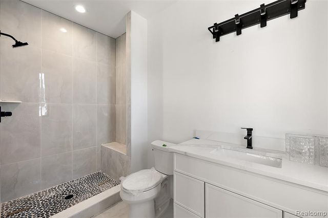 1850 Shipman Boulevard, Birmingham, MI 48009