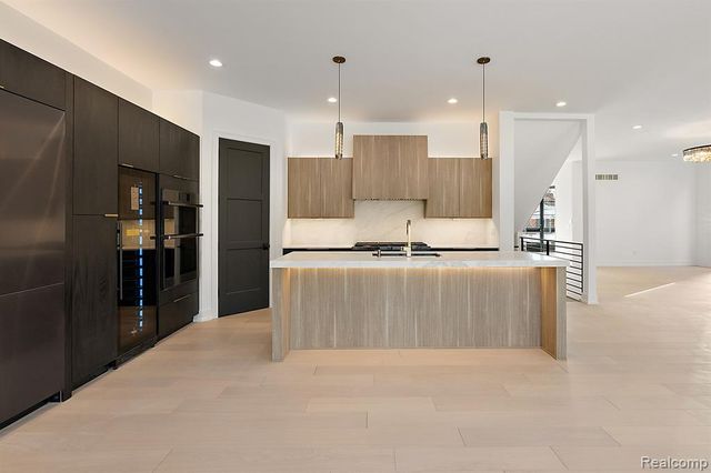 1850 Shipman Boulevard, Birmingham, MI 48009