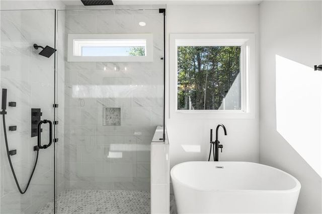 7252 Creekside Way, Jefferson, GA 30549