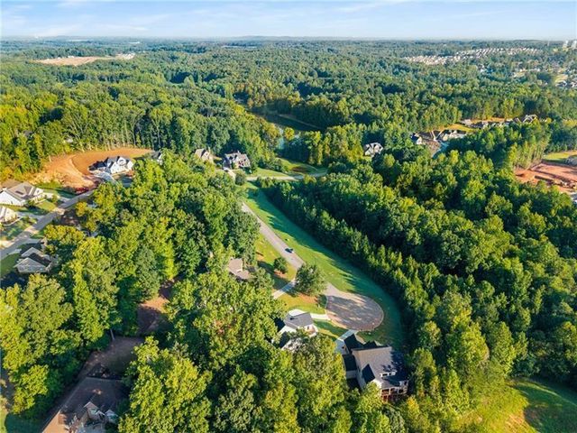 7252 Creekside Way, Jefferson, GA 30549