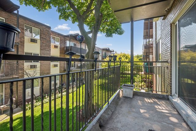 6359 N Ridge Avenue 206, Chicago, IL 60660