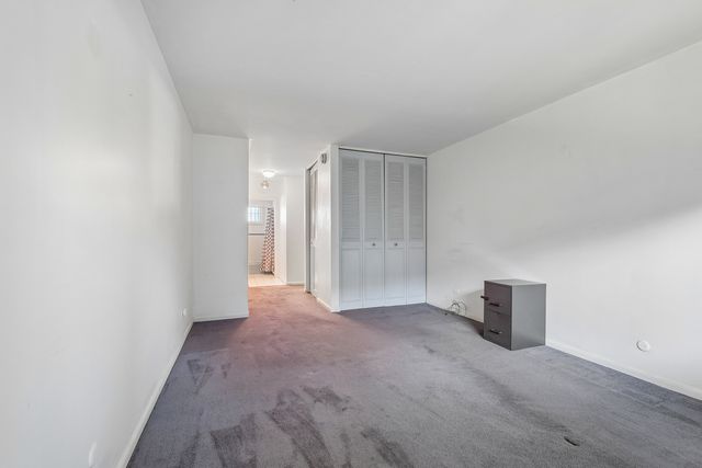6359 N Ridge Avenue 206, Chicago, IL 60660