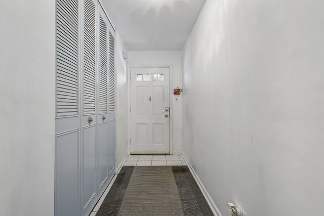 6359 N Ridge Avenue 206, Chicago, IL 60660