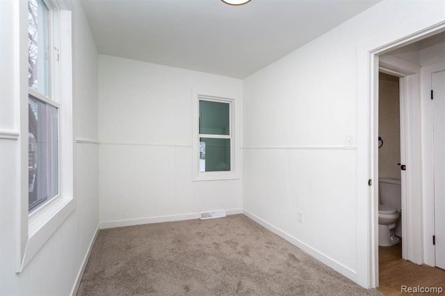 23824 Tuscany Avenue, Eastpointe, MI 48021