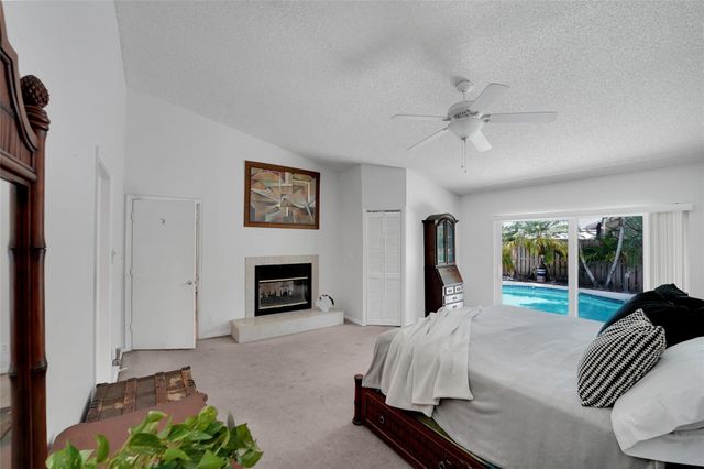 9811 NW 53rd Court, Coral Springs, FL 33076